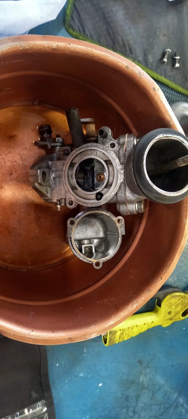 090822 1961 Morris Mini Deluxe Little Eva Carb Rebuild 1