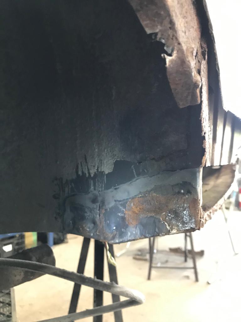 170822 1986 Daimler DS420 Rear Sills 3 1