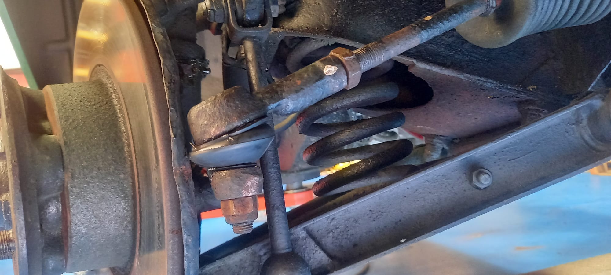 1971 MG B Roadster Brake Master Cylinder Calipers Track Rod End Steering Straighened Wheel Cylinders and Service 10 1