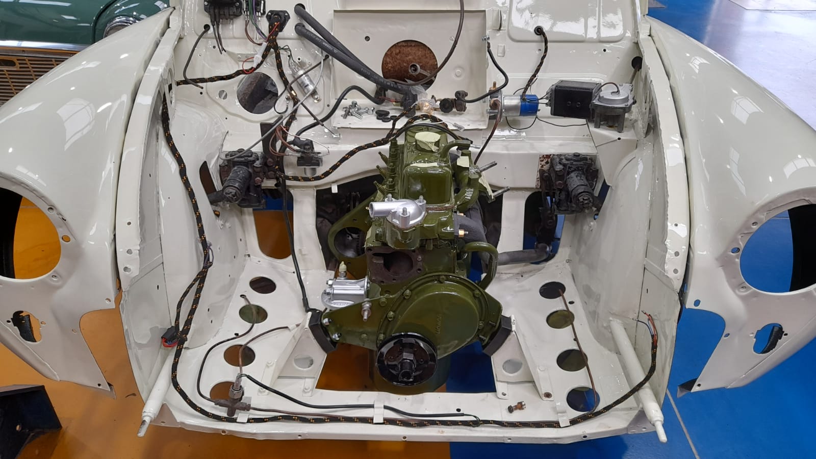 050922 1969 Morris Minor Convertible Reassembly 3 1