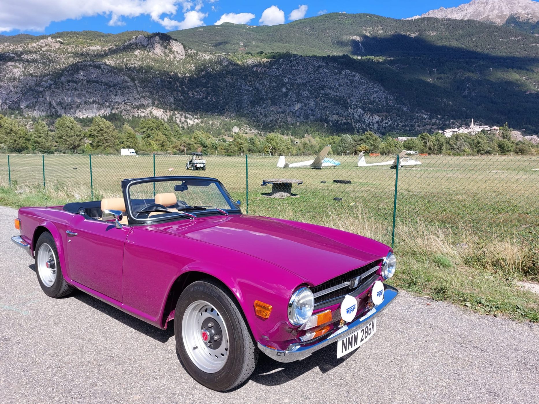 050922 1973 Triumph TR6 Stephen Norman in France 1