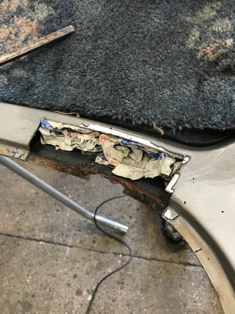 070922 1981 MG B GT LE Decklid and Headlight Bucket Repair 6 1