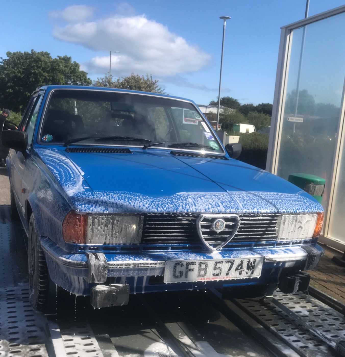 130922 Alfa Romeo being cleaned