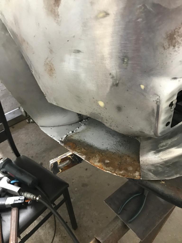 140922 Daimler DS420 Bodywork Fabrication 5 1