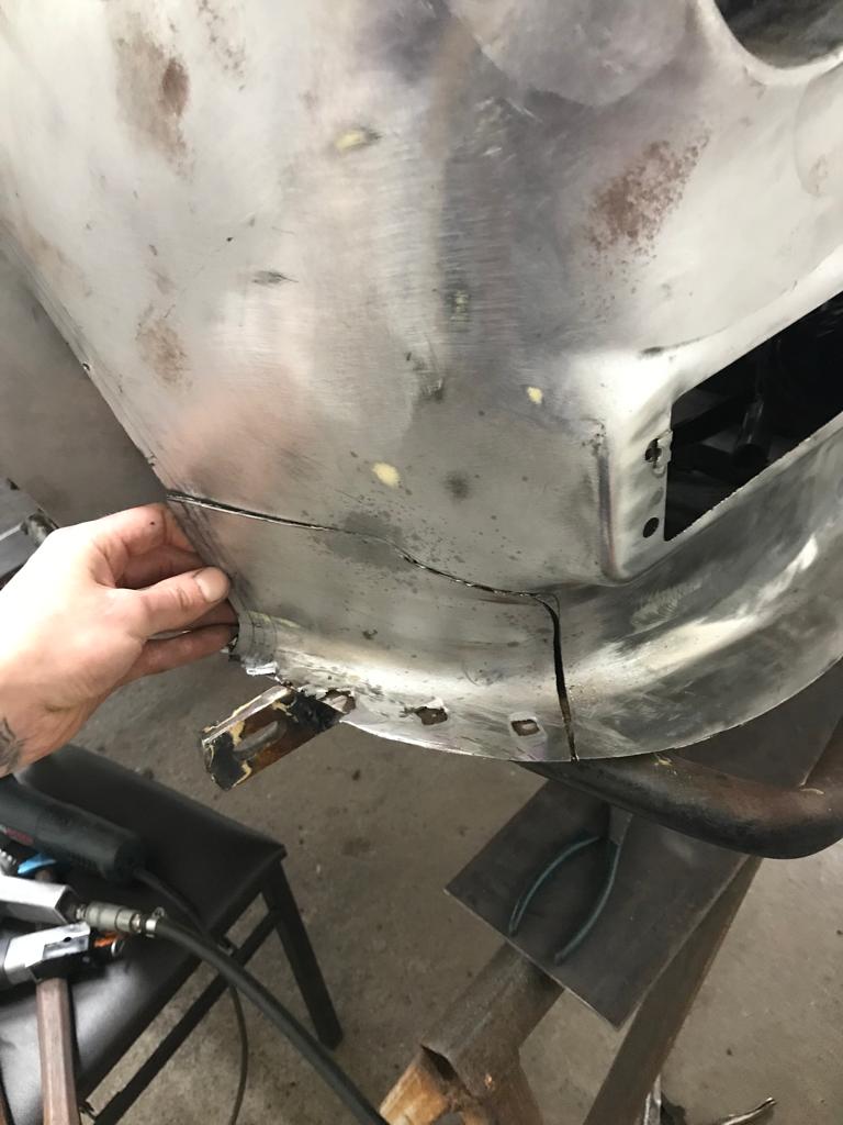 140922 Daimler DS420 Bodywork Fabrication 6 1