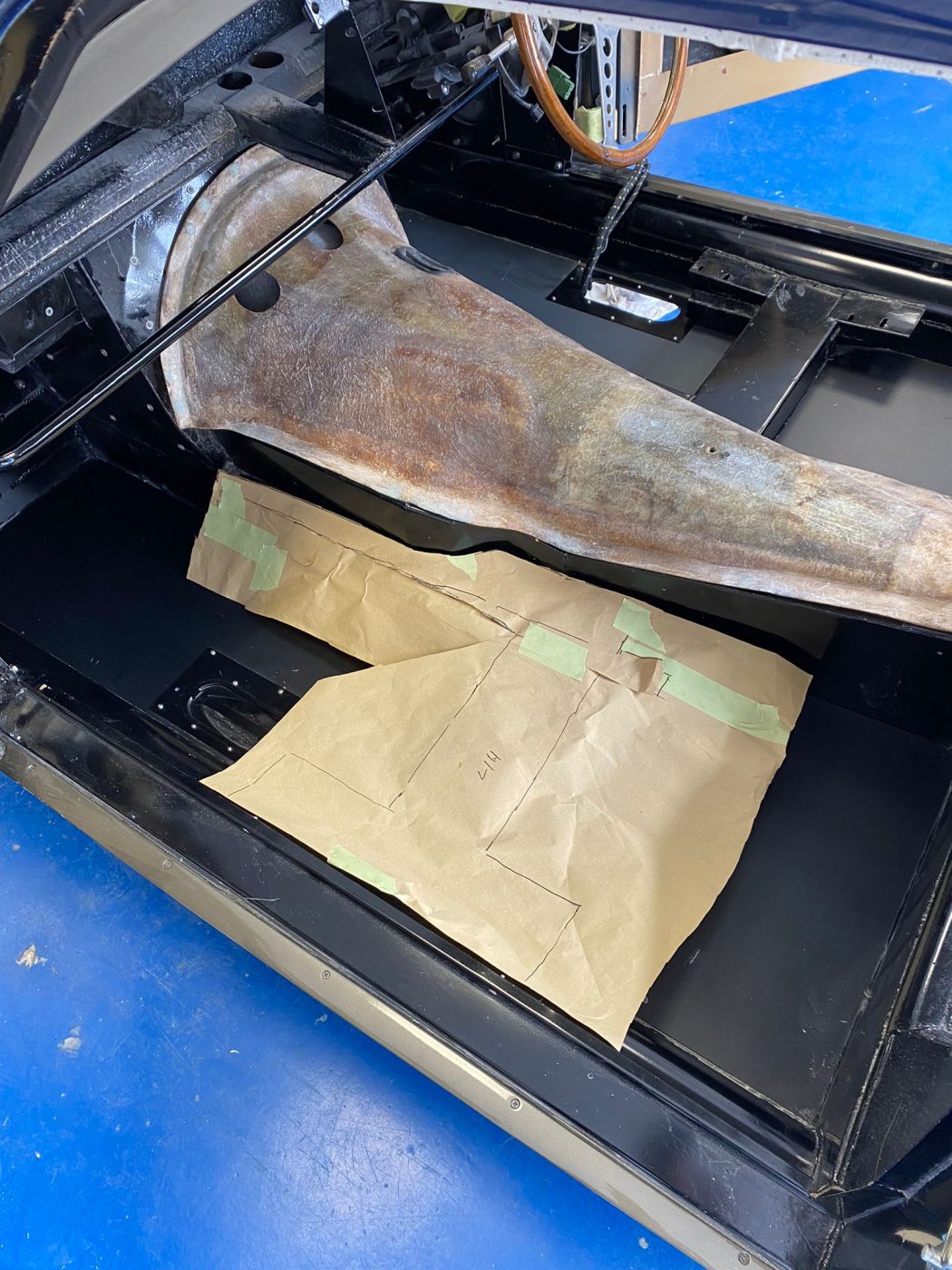 160922 1958 Jensen interior fitting 24 1