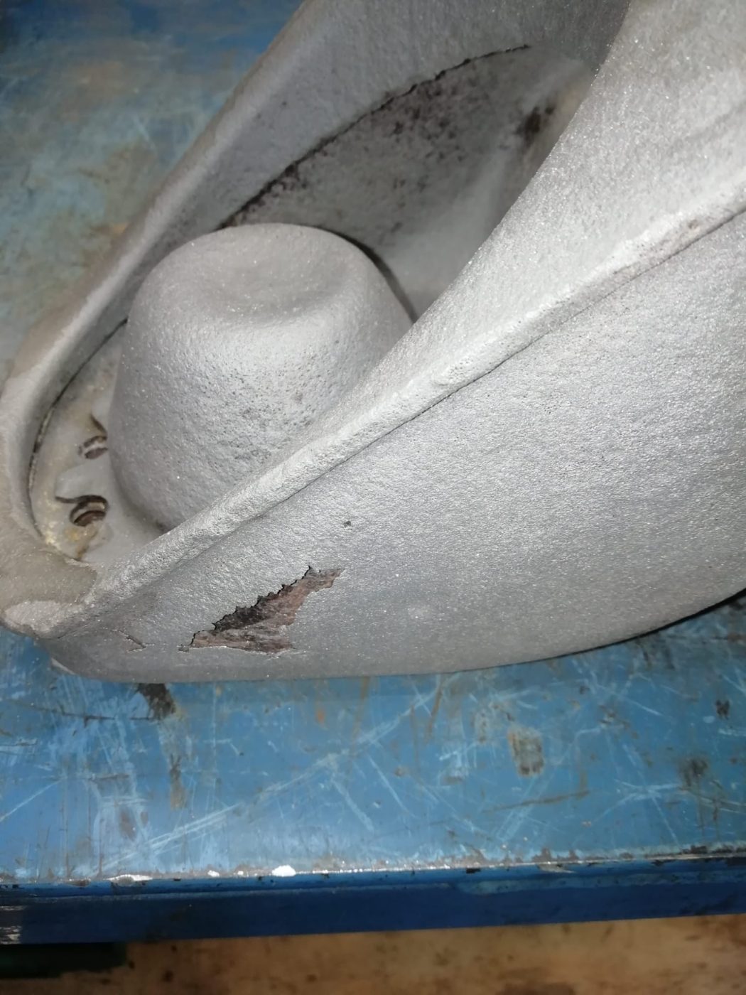 220922 1955 Jensen 541 EX9090 subframe being repaired 3 1