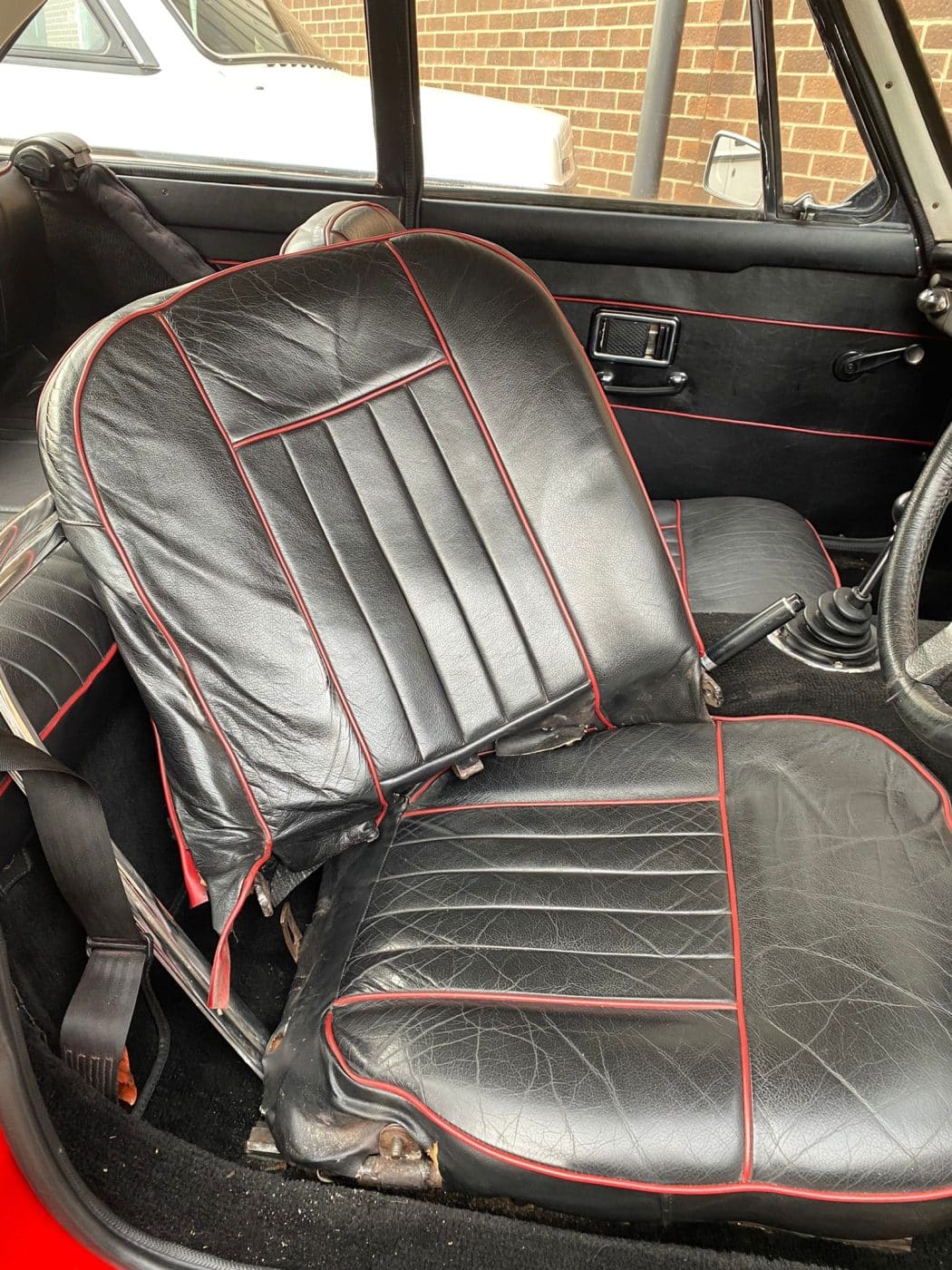 14112022 1968 MGB GT Seat Repair 1 1