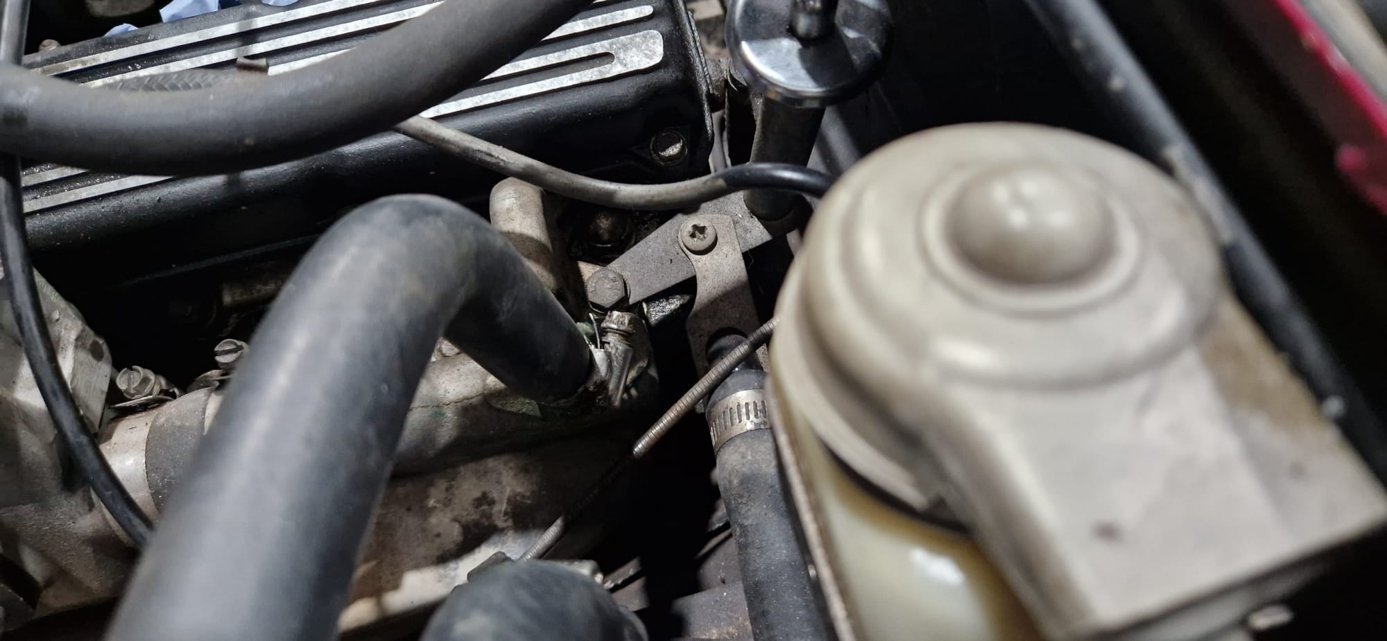 12122022 1972 Jaguar E Type Stripping Manifolds 15