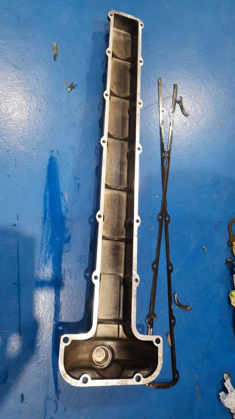12122022 1988 Jaguar XJS Convertible Rocker Cover Gasket 32 1