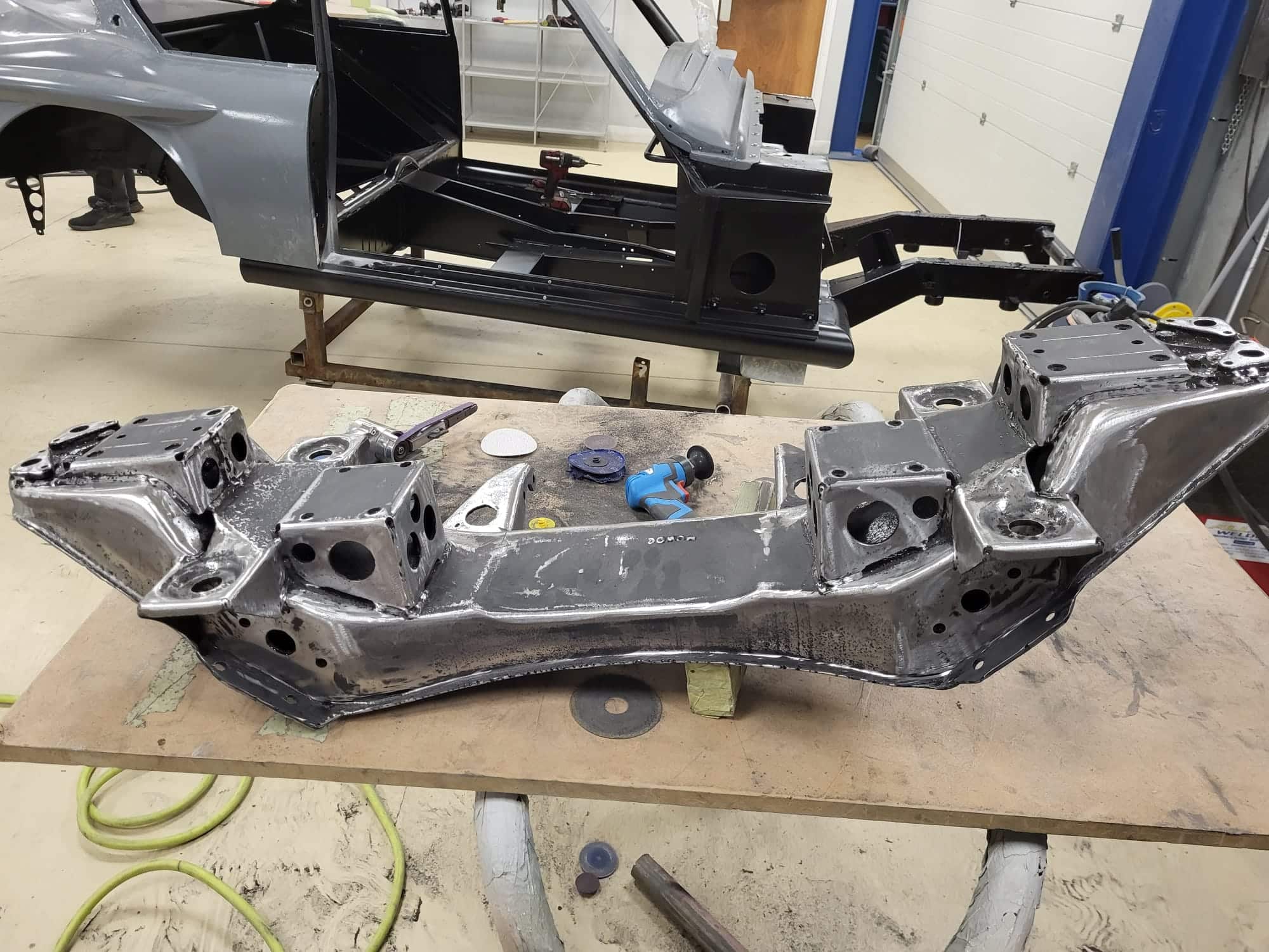 19122022 1959 Jensen 541R Painting Components 2 1