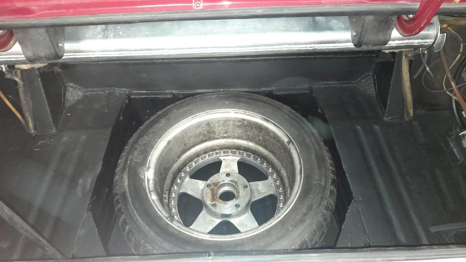 19122922 1976 Aston Martin AMV8 Boot Painting 2 1