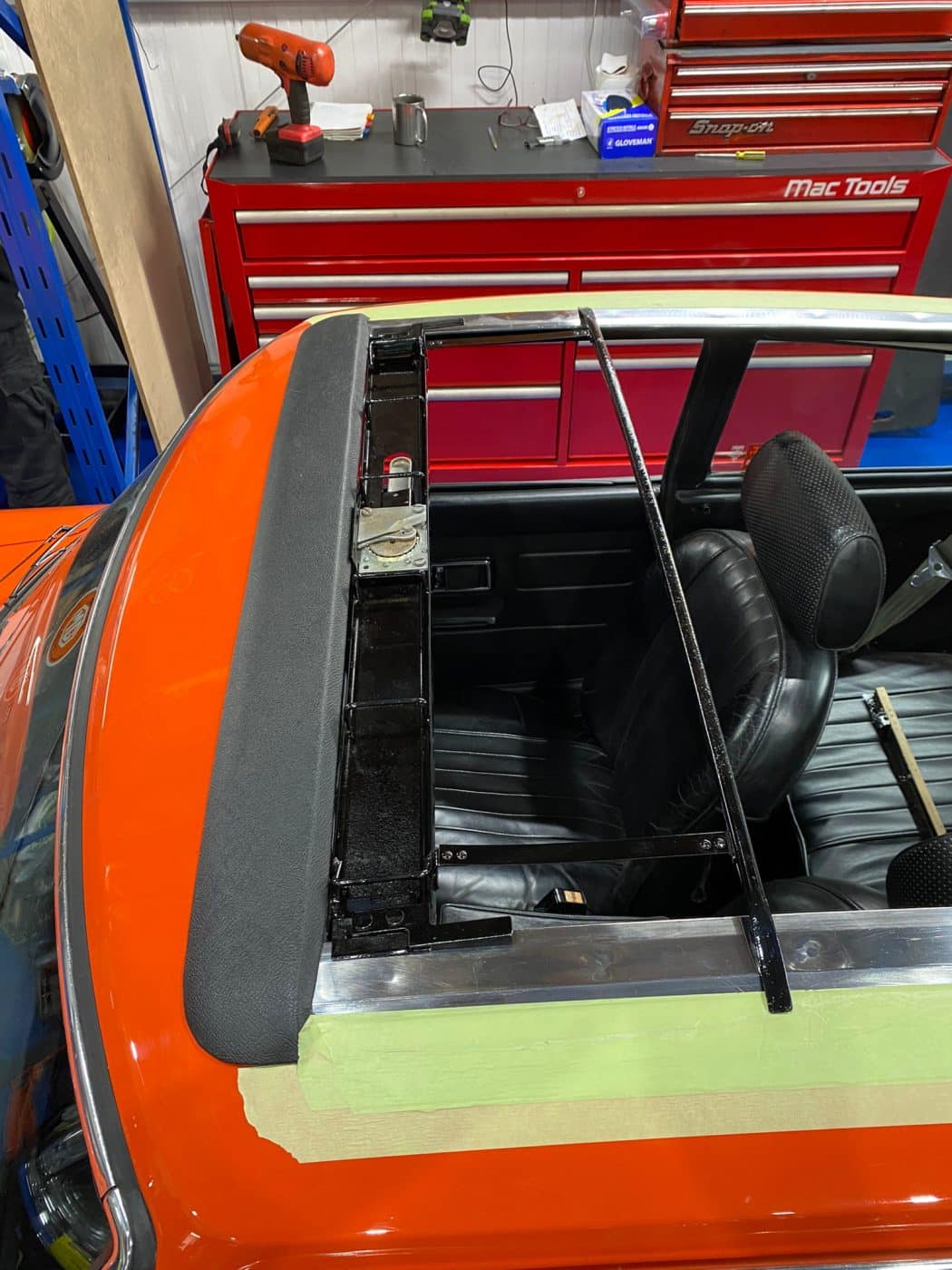 10012023 1978 MGB GT Sunroof 12 1