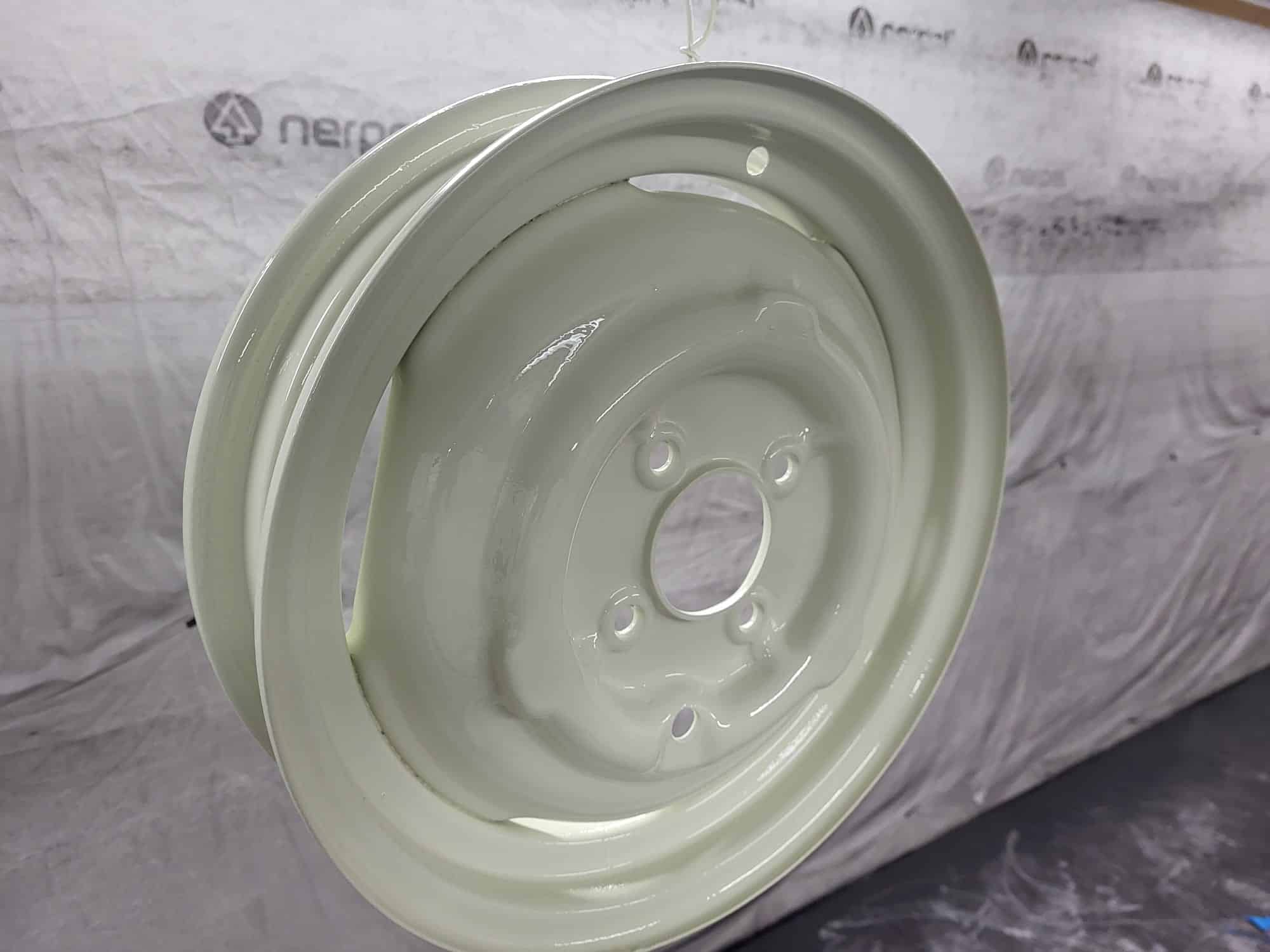 06022023 1969 Morris Minor Wheels Painted 14 1