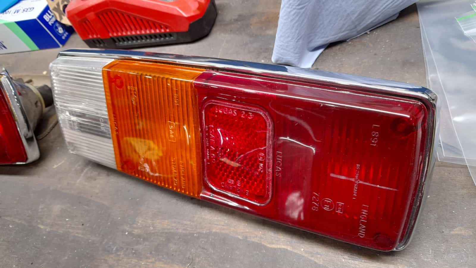 06022023 1986 Aston Martin AMV8 Stripp For Paint 1 1