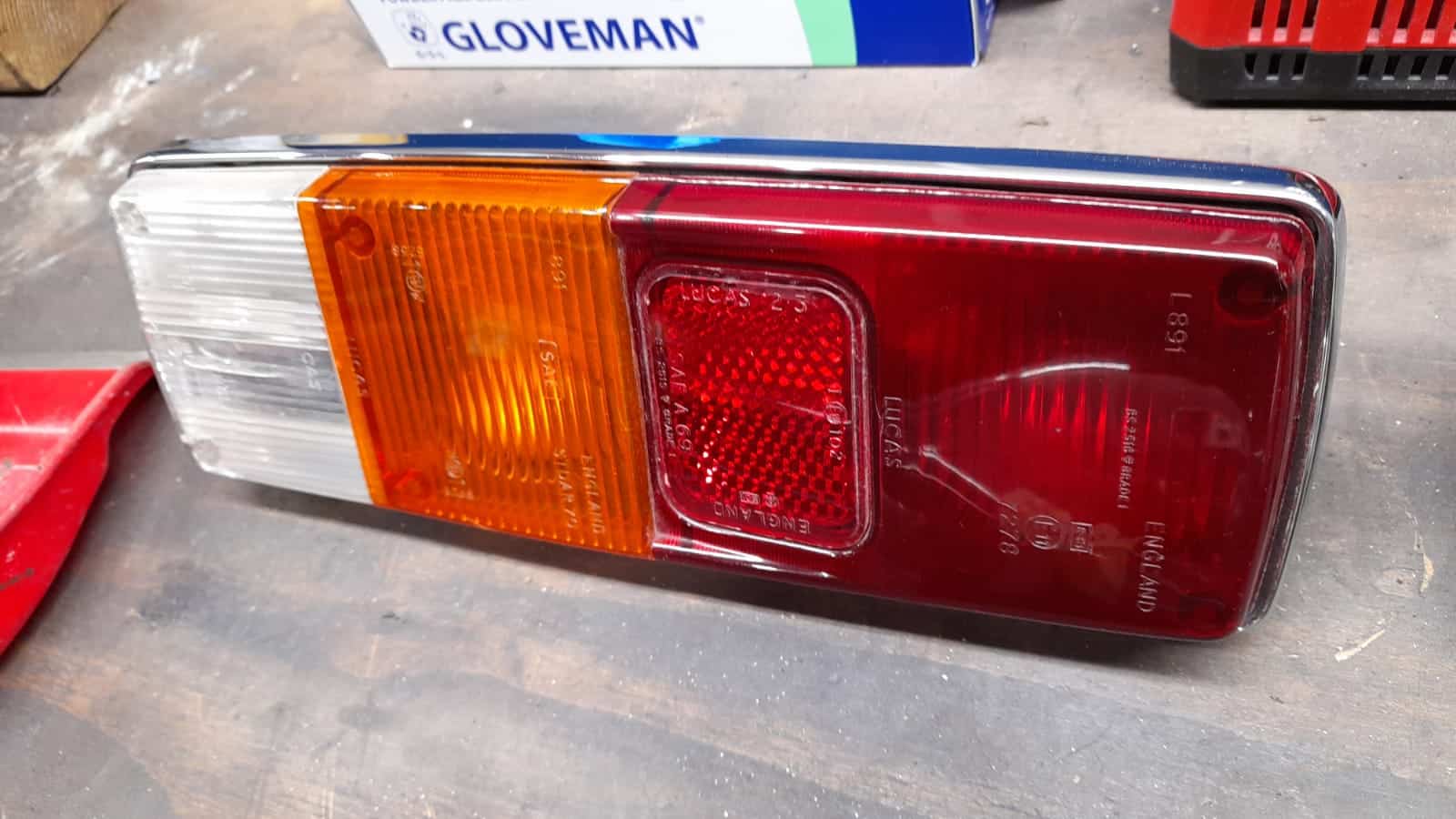 06022023 1986 Aston Martin AMV8 Stripp For Paint 3 1