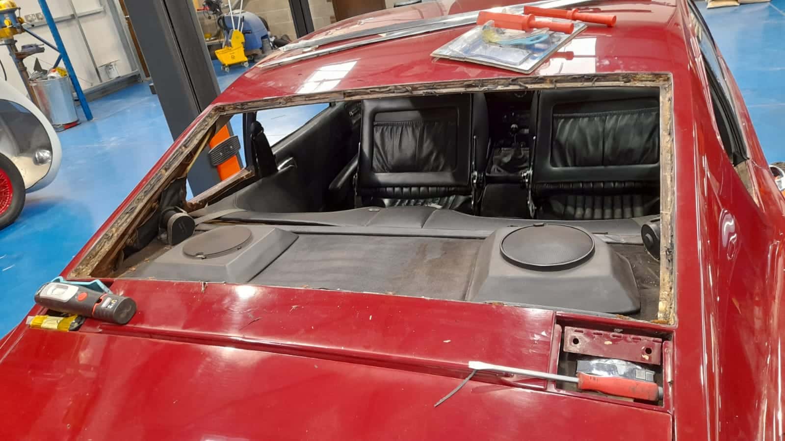 06022023 1986 Aston Martin AMV8 Stripp For Paint 31 1