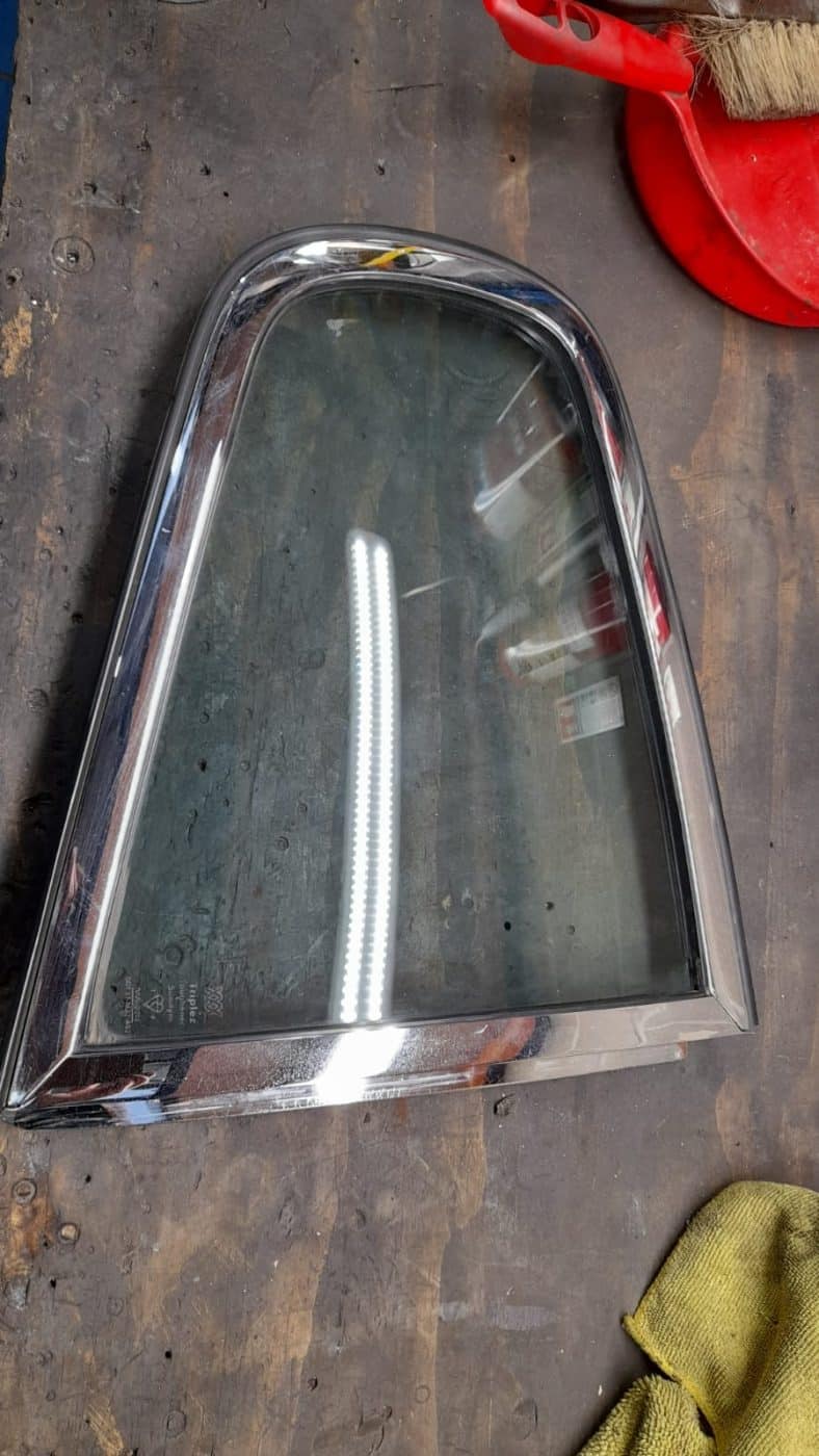 06022023 1986 Aston Martin AMV8 Stripp For Paint 33 1