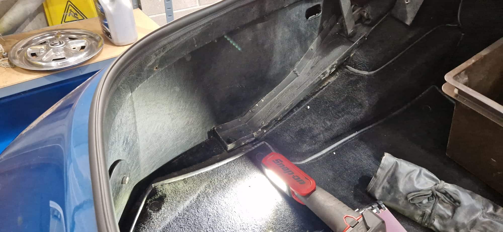 15022023 1970 Jensen Interceptor Coolant Leak Reverse lights Fuel Flap 11 1