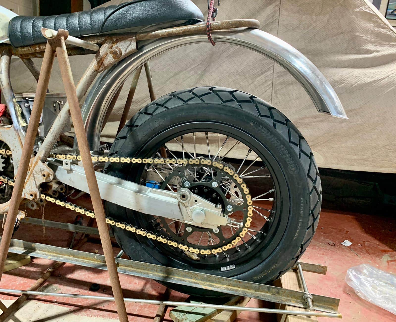 010323 Custom Suzuki GSX400 3 1