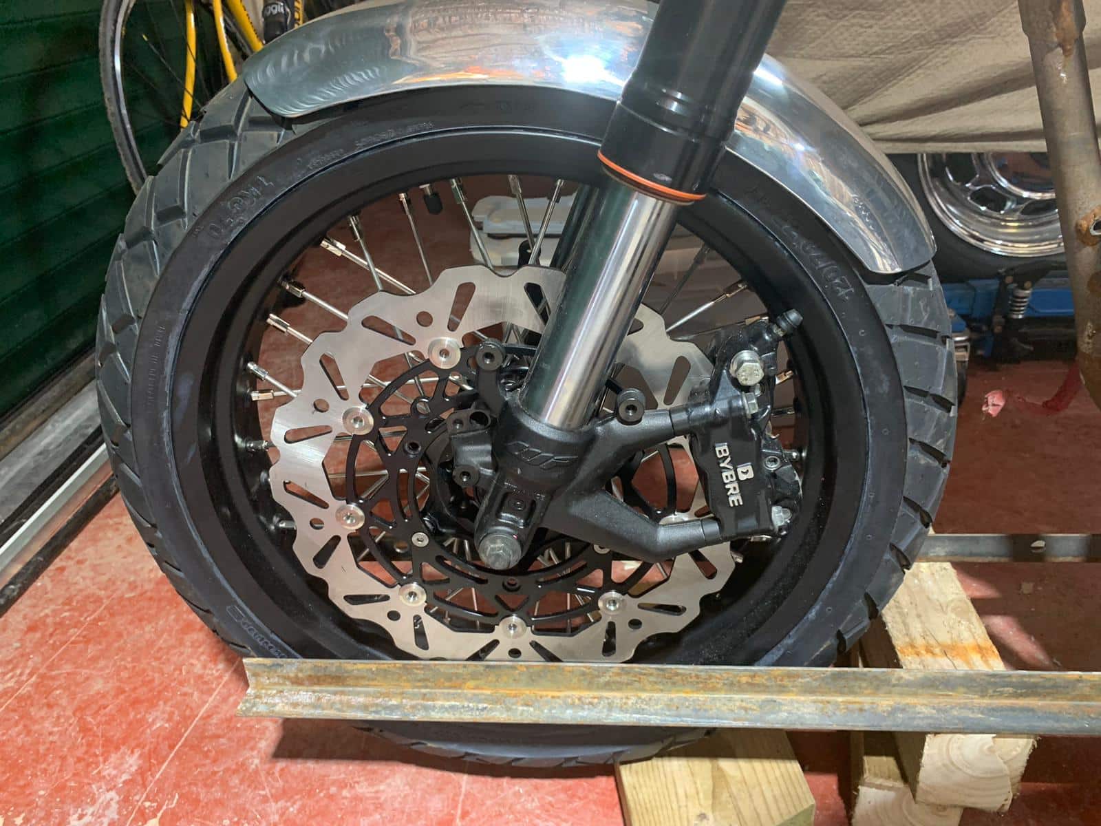 010323 Custom Suzuki GSX400 8 1