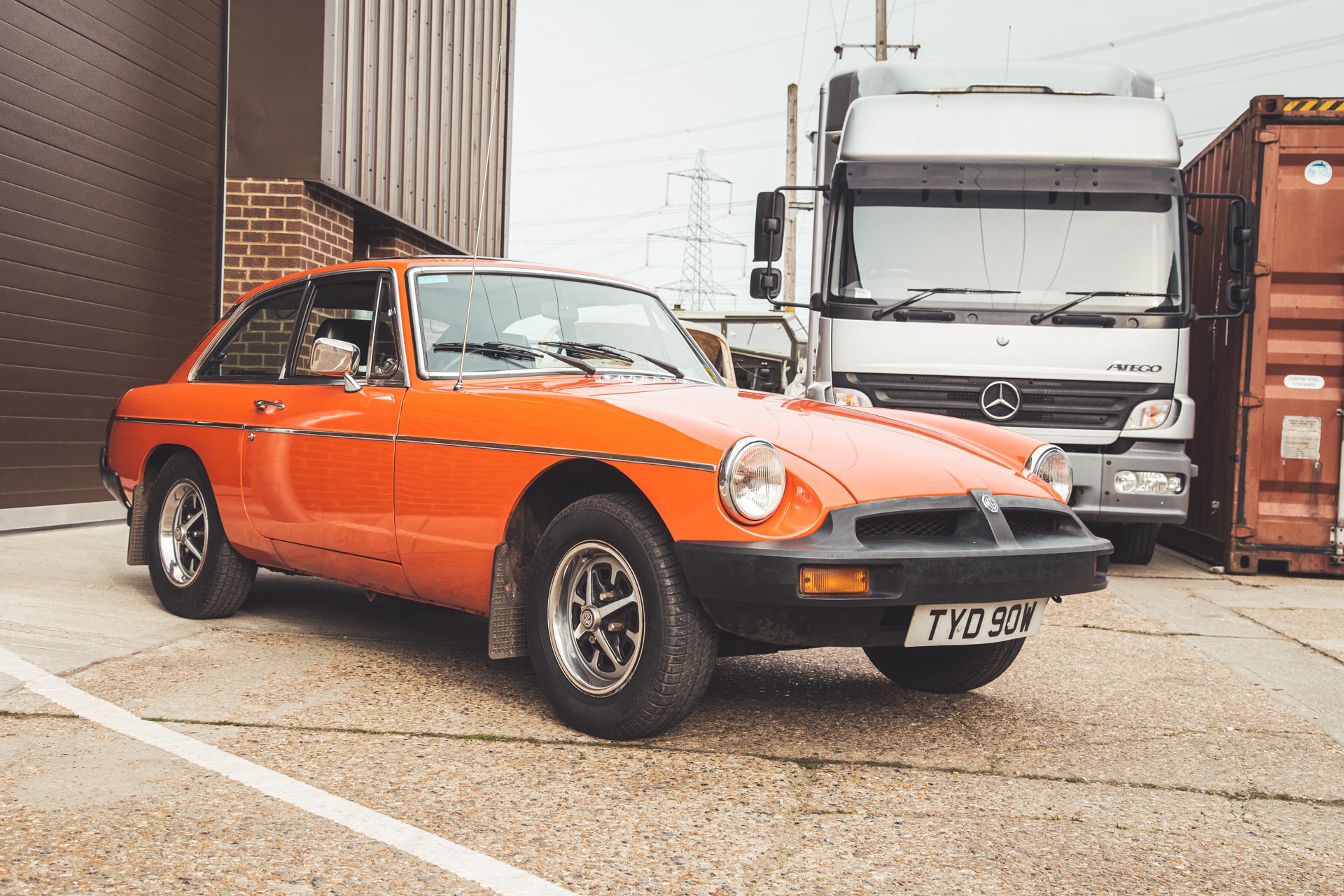 230323 1980 MGB GT Blaze Orange Arrival 9 1