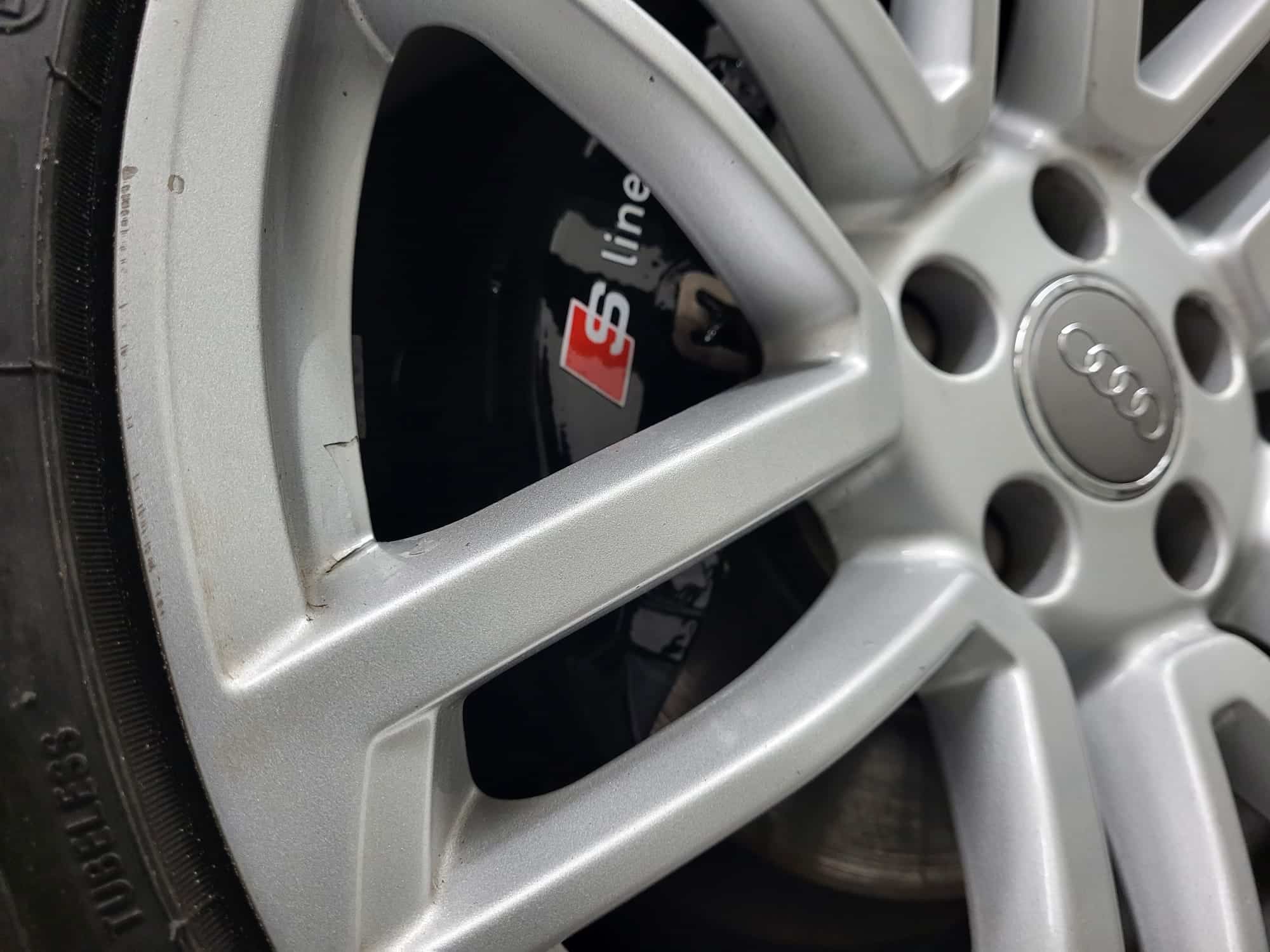 030423 Mauro painting calipers on Audi A5 Sportback 5 1