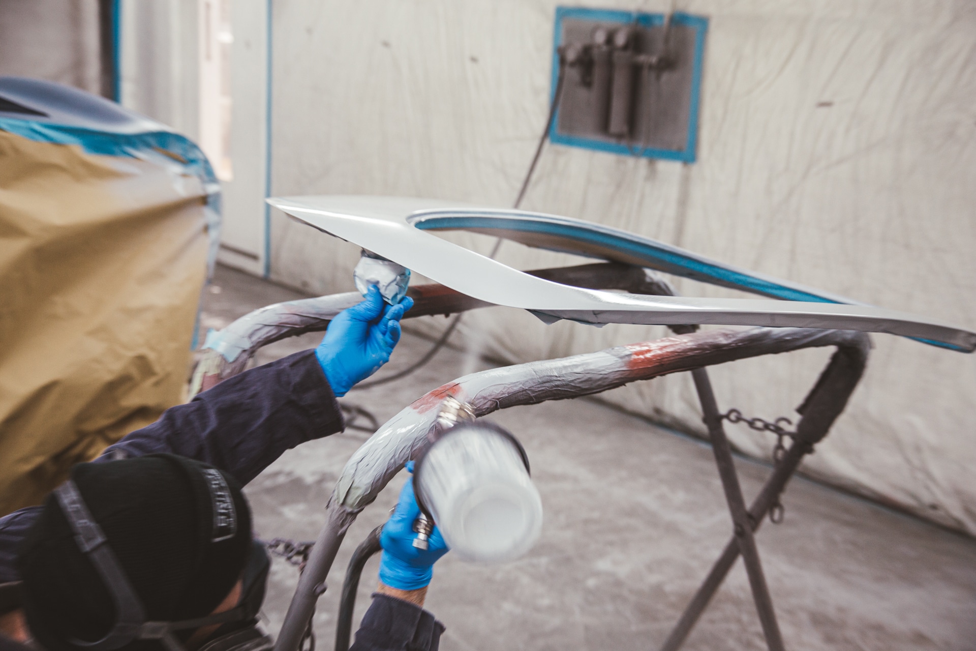 040423 1968 E Type Bonnet Primer 29 1