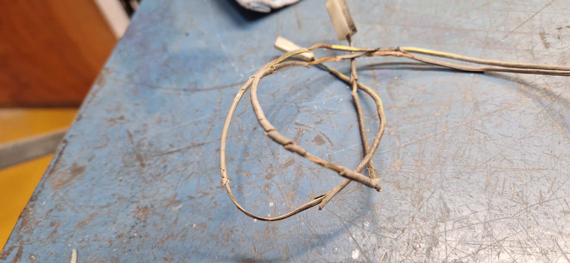 13042023 1980 Saab 99 Turbo speaker wires 3 1