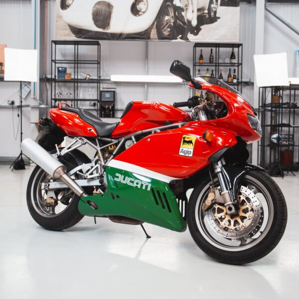 2002 Ducati 900SS