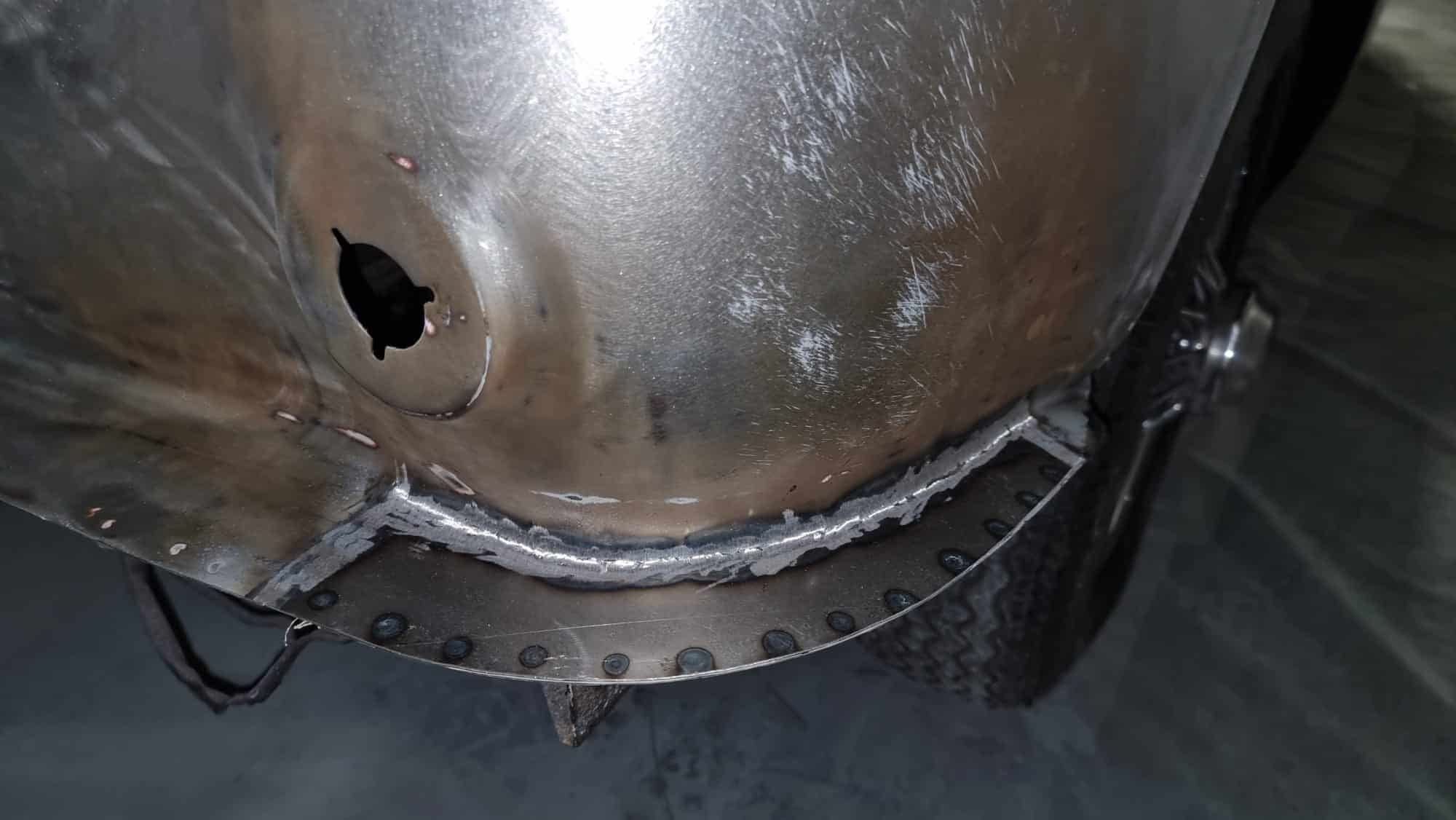 02052023 1964 Daimler 250 V8 Spats Front and rear ends 1 1