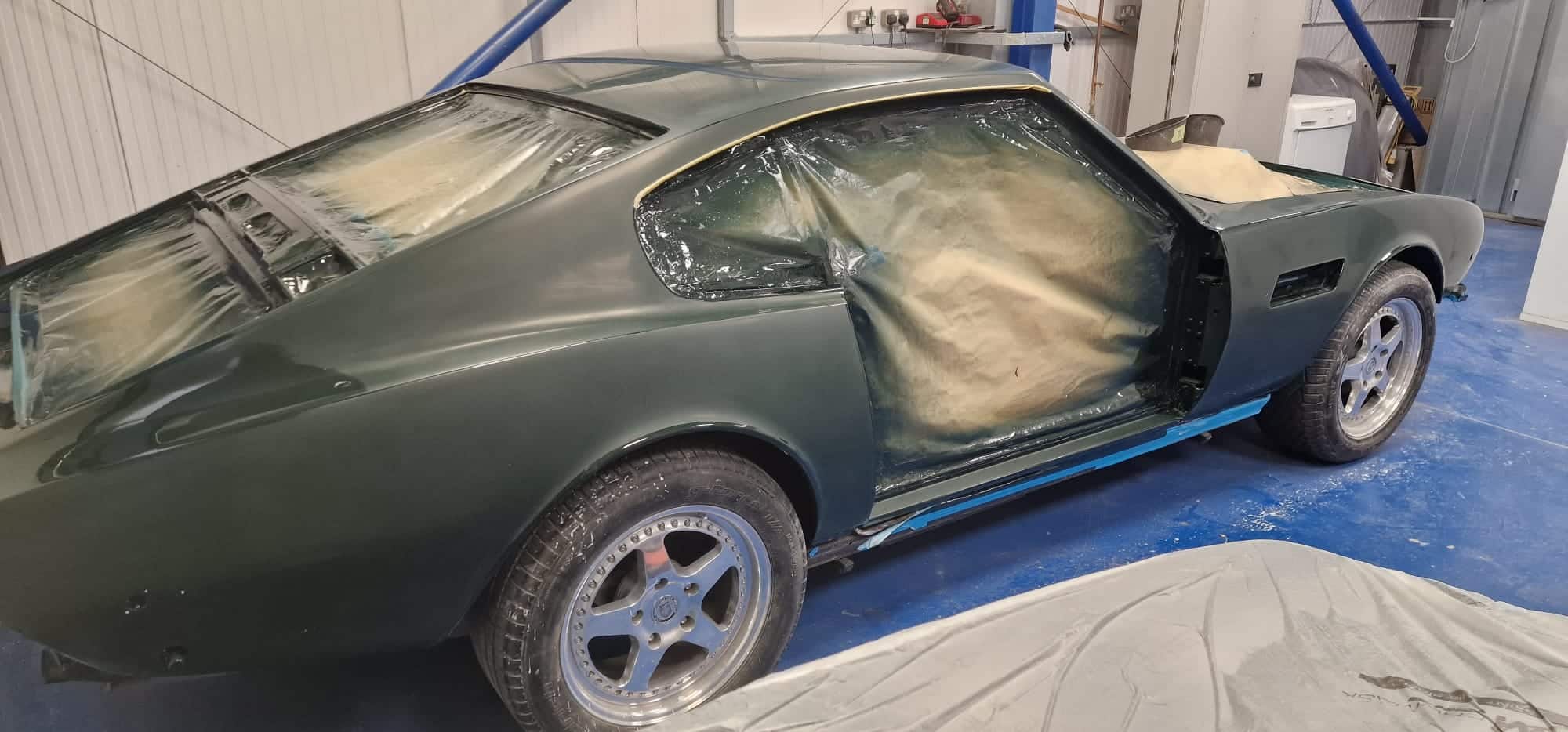 10052023 1976 Aston Martin AMV8 flat and polish 8 1