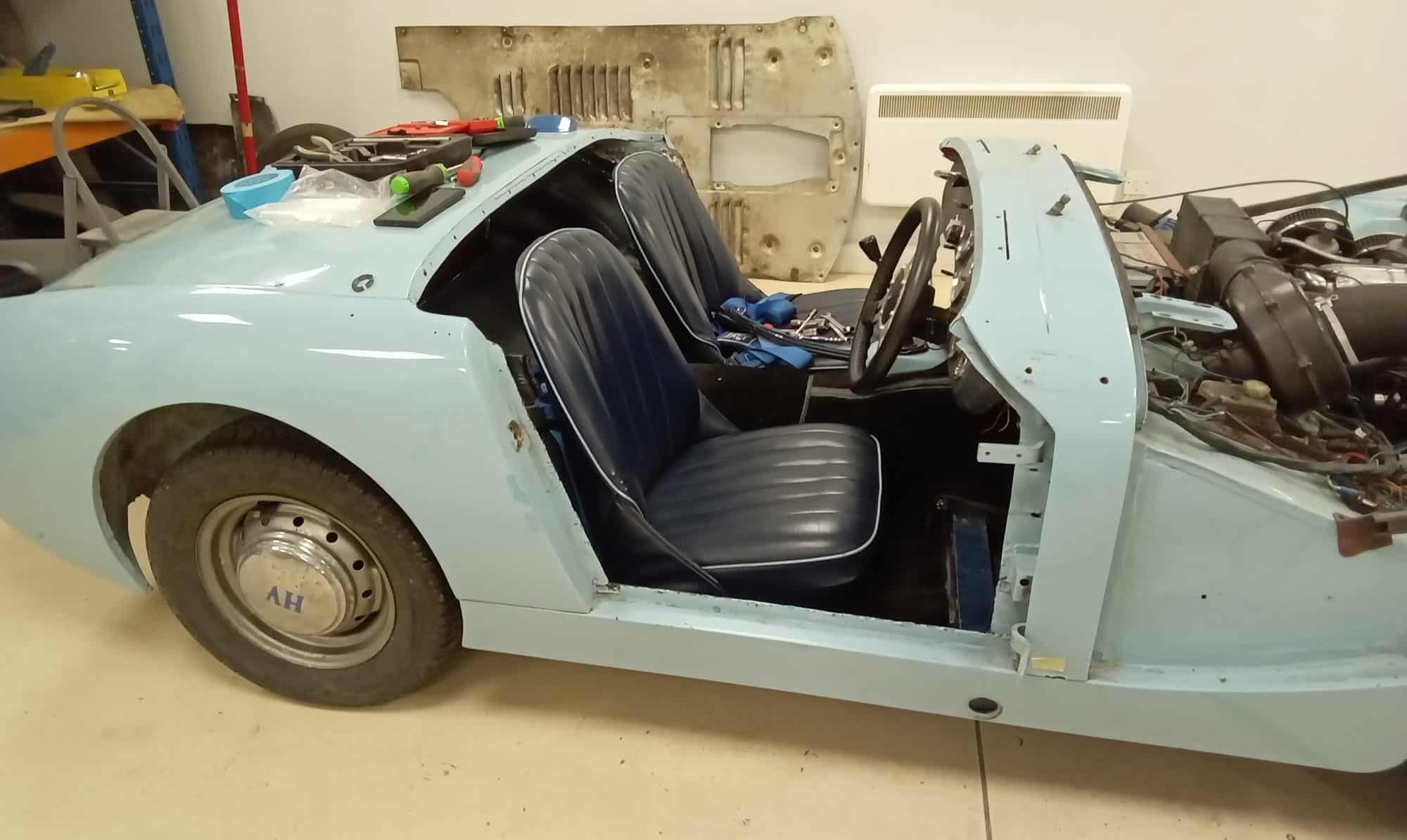 26052023 1958 Austin Healey Frogeye Sprite Strip Paint 21 1