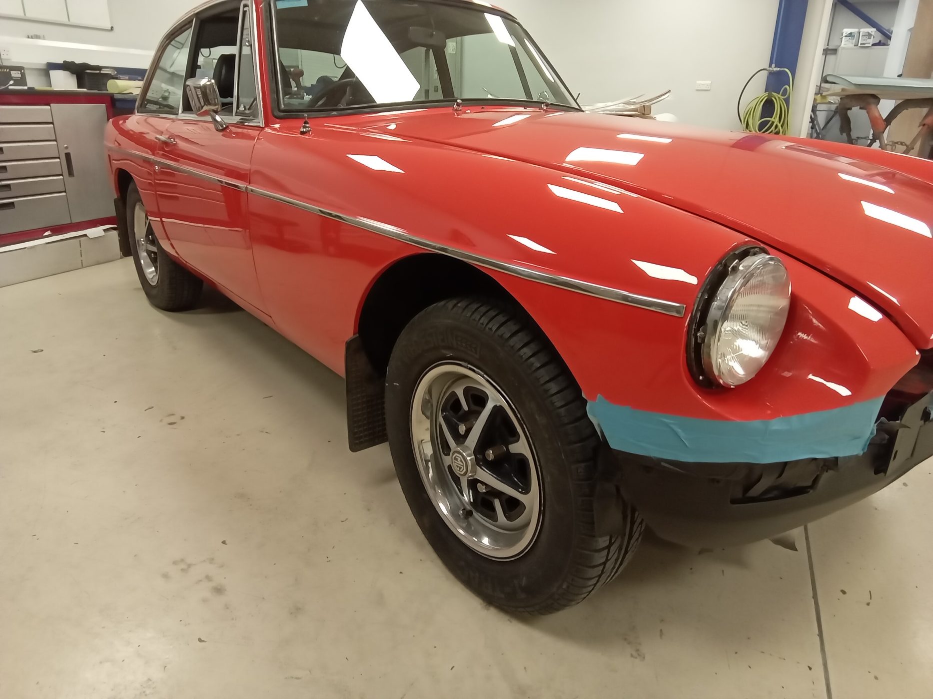 30052023 1980 MGB GT Paint 12