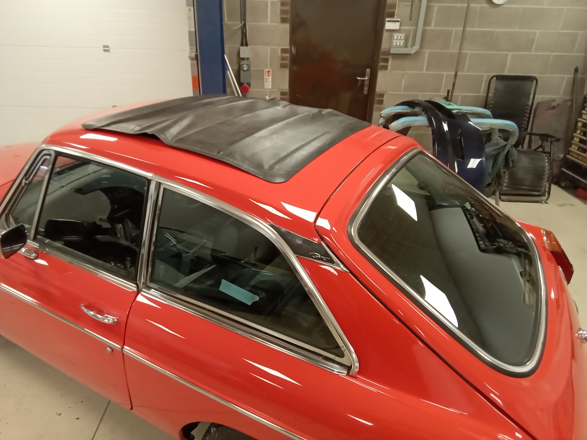 30052023 1980 MGB GT Paint 17