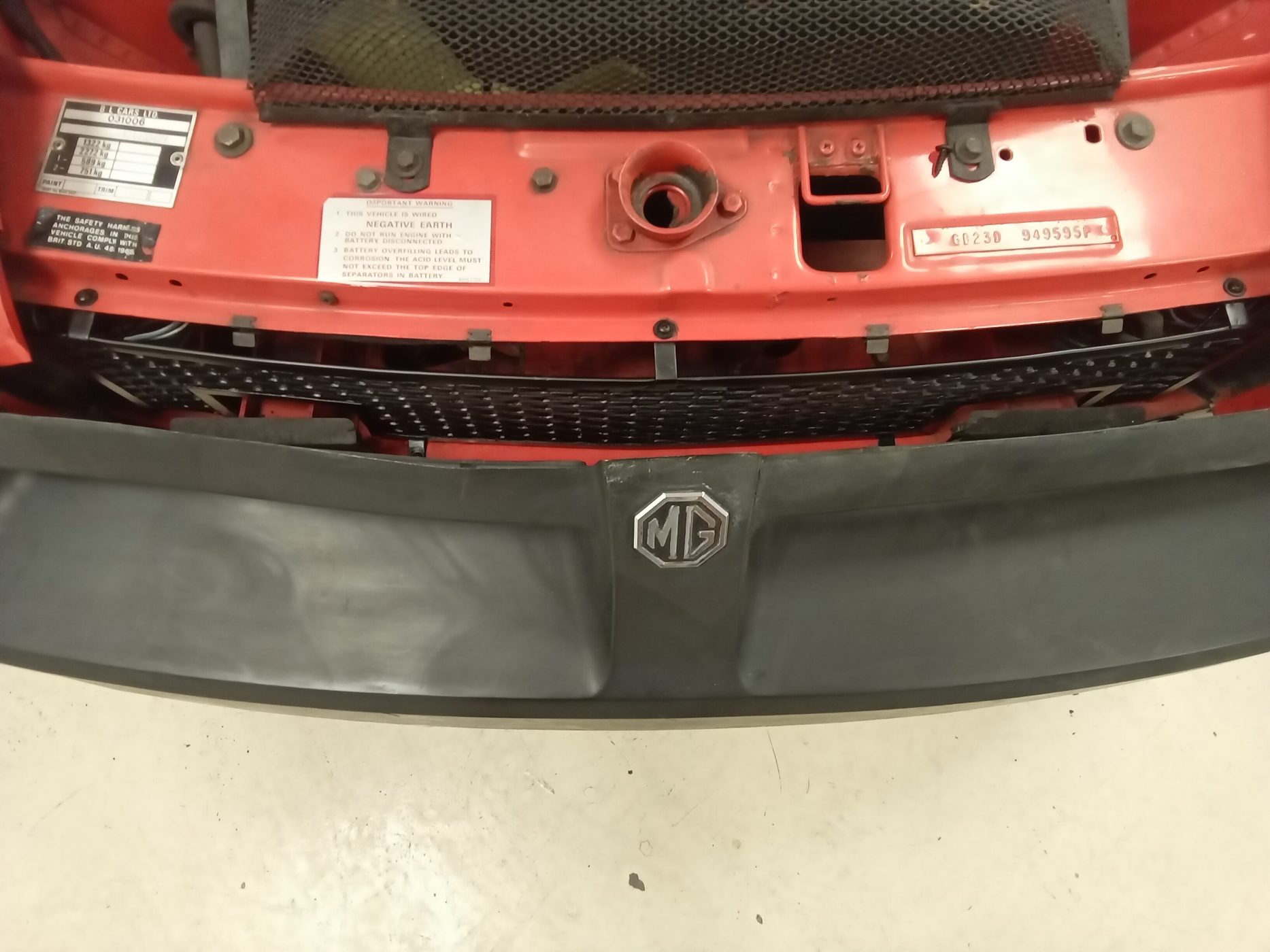 30052023 1980 MGB GT Paint 28