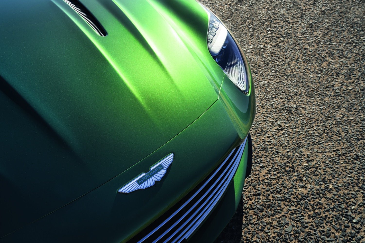 Aston Martin DB12 29 1