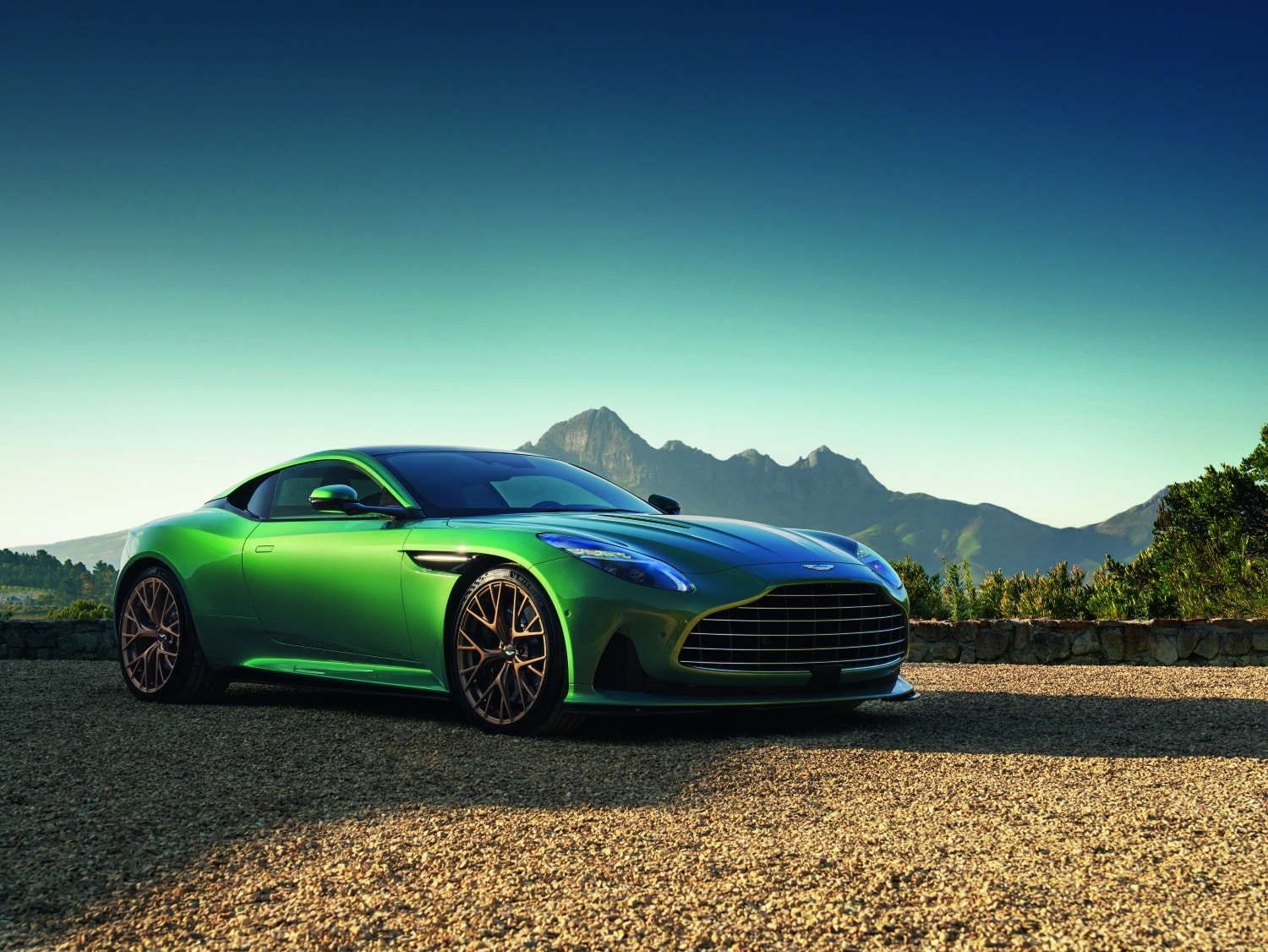 Aston Martin DB12 31 1
