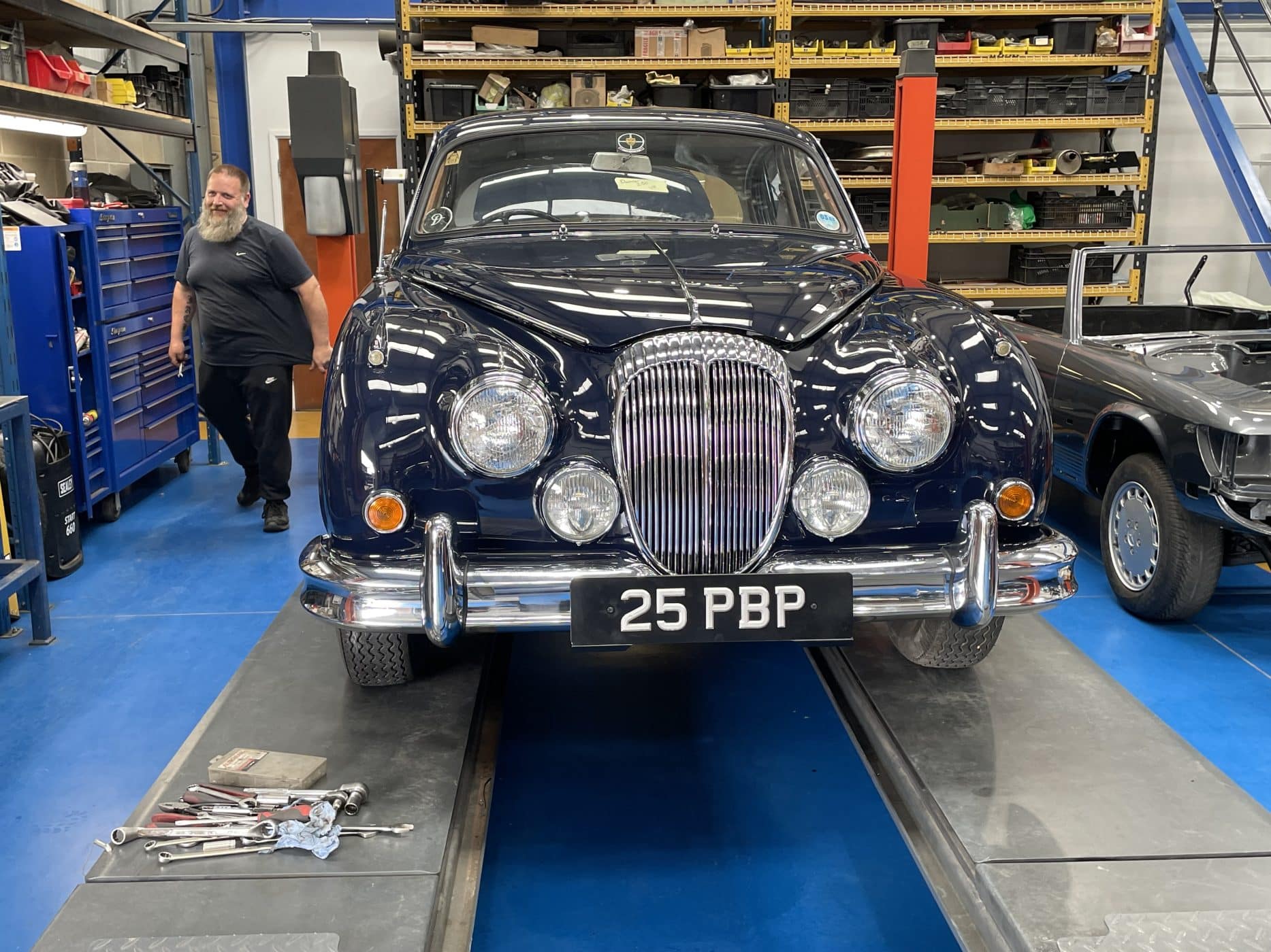 05072023 1964 Daimler 250 V8 nearly finished 9 1