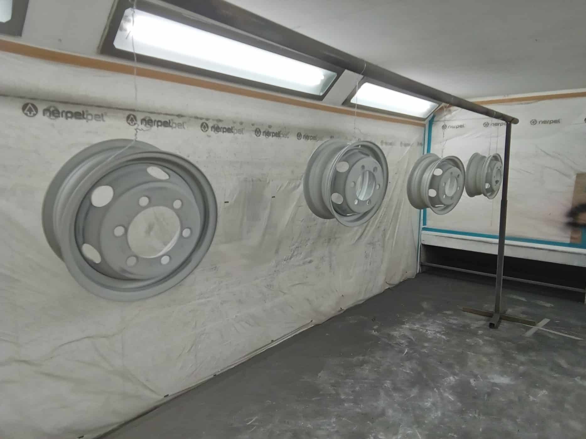 04082023 Ford Transit MKII Tipper Wheels in Primer 2 1