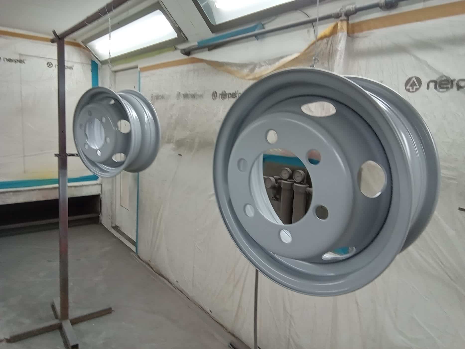 04082023 Ford Transit MKII Tipper Wheels in Primer 6 1