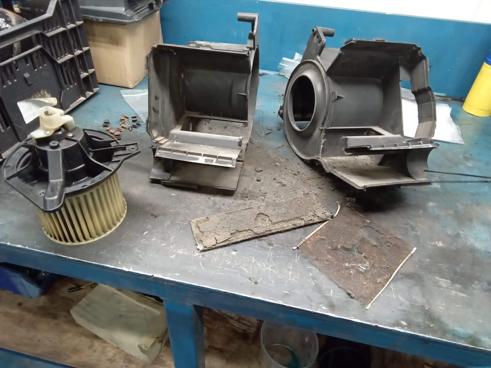 04082023 Ford Transit MKII Tipper engine Strip 22 1