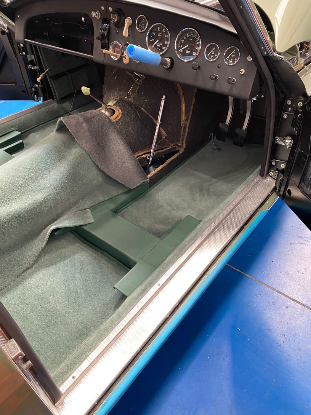 23082023 1959 Jensen 541R Interior Progress 20 1
