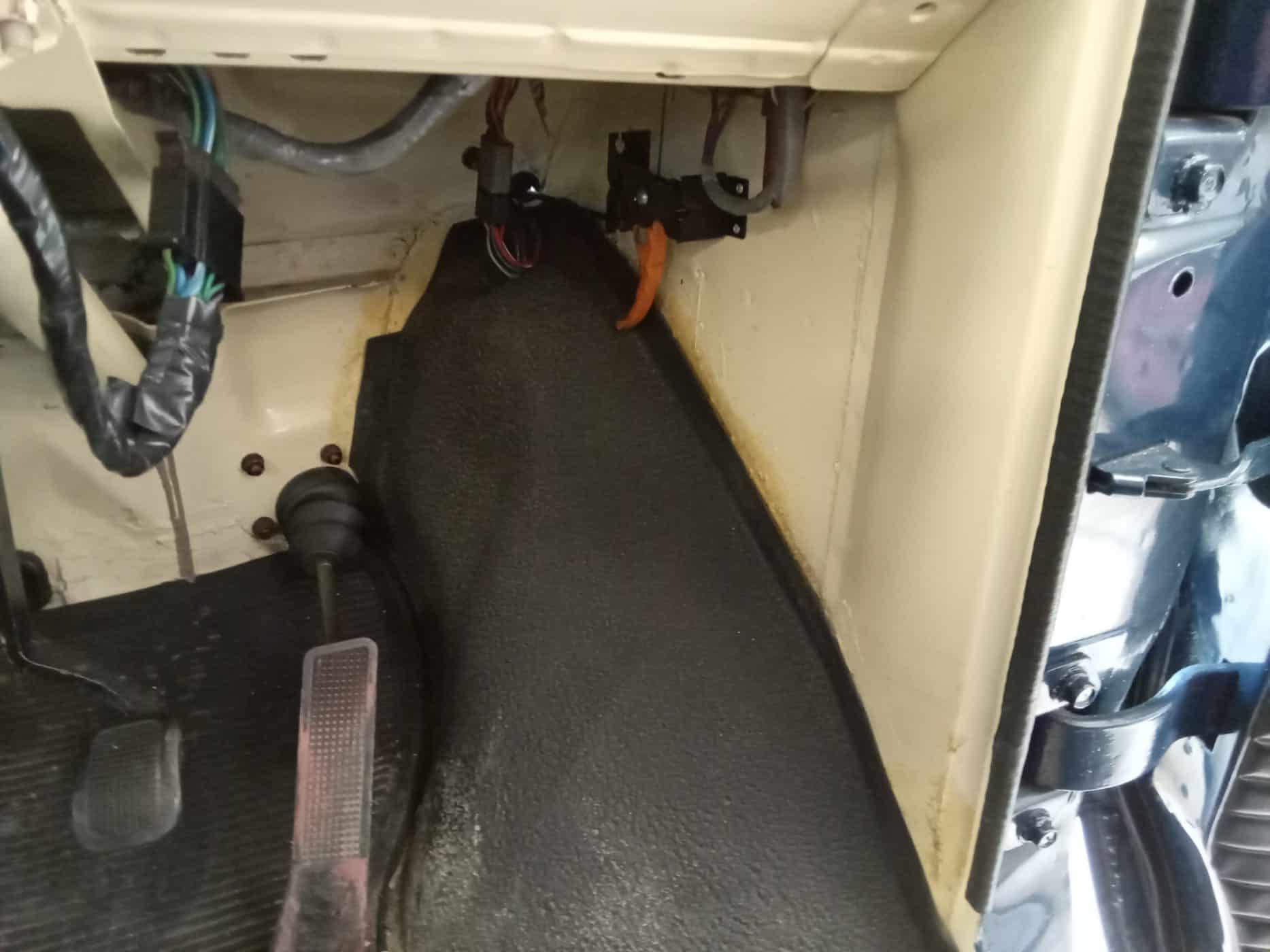 25082023 1972 Ford Transit Tipper Strip Down 27 1