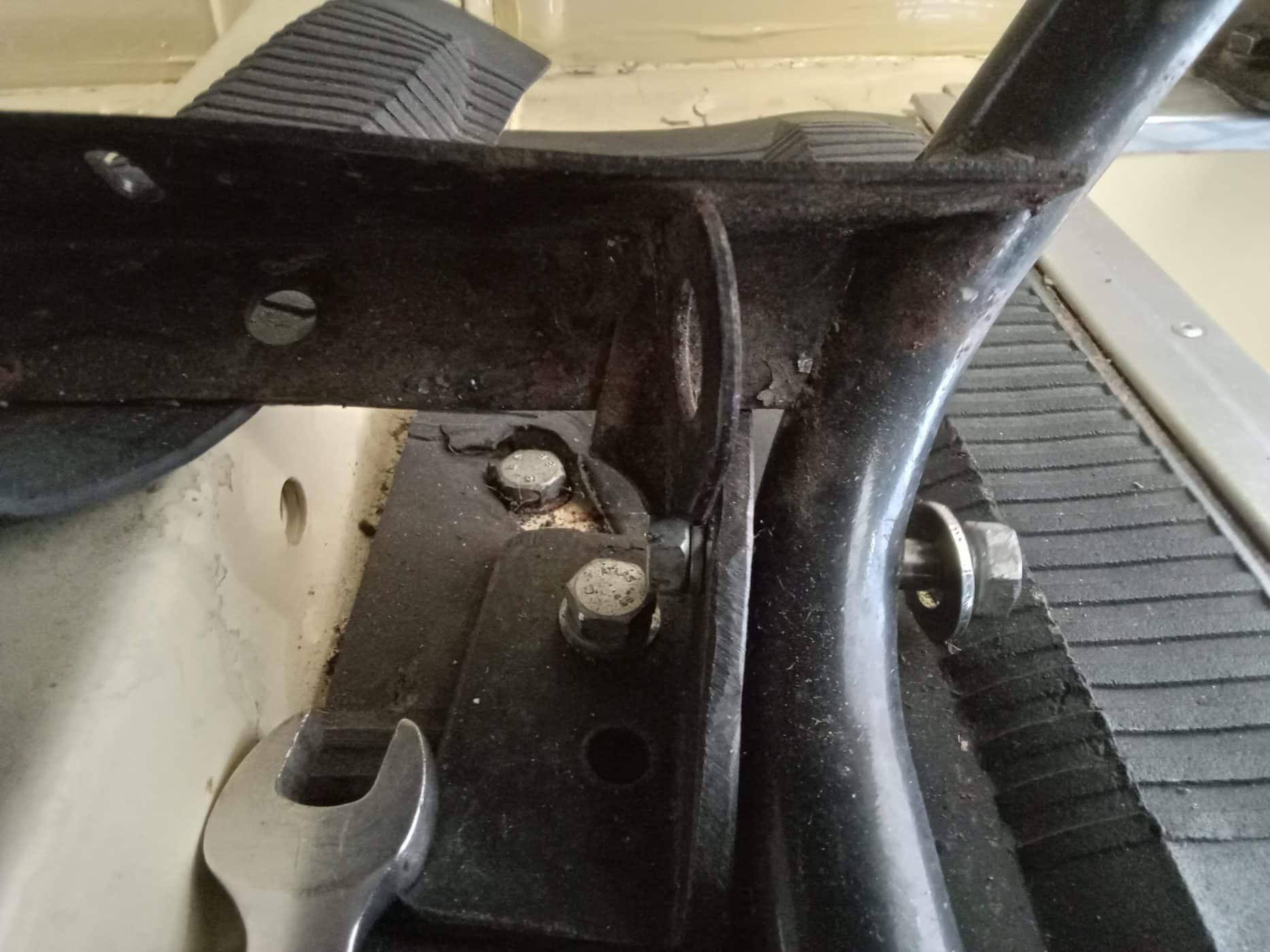 25082023 1972 Ford Transit Tipper Strip Down 66 1
