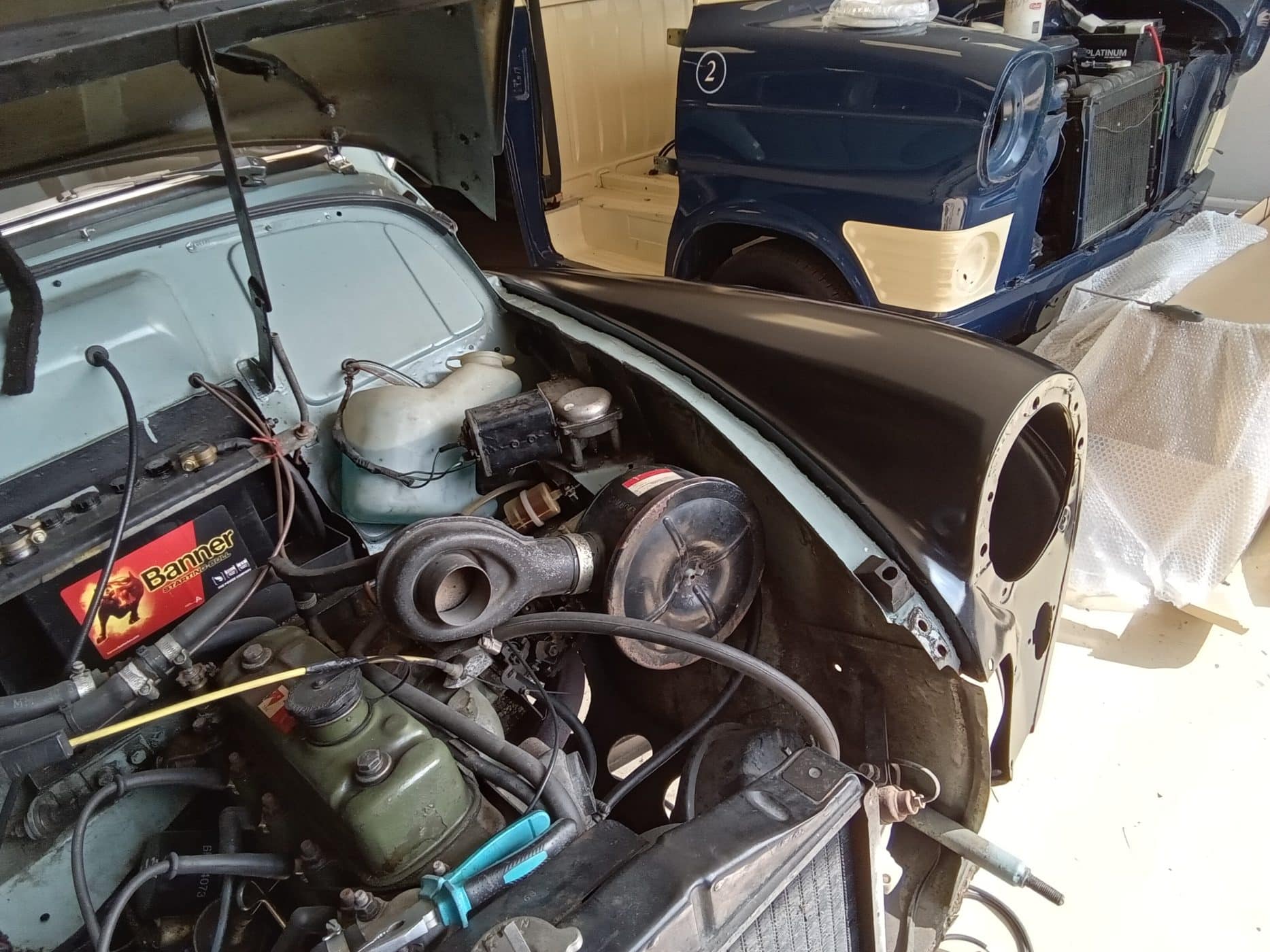 30082023 1960 Morris Minor repair with Mauro 25 1