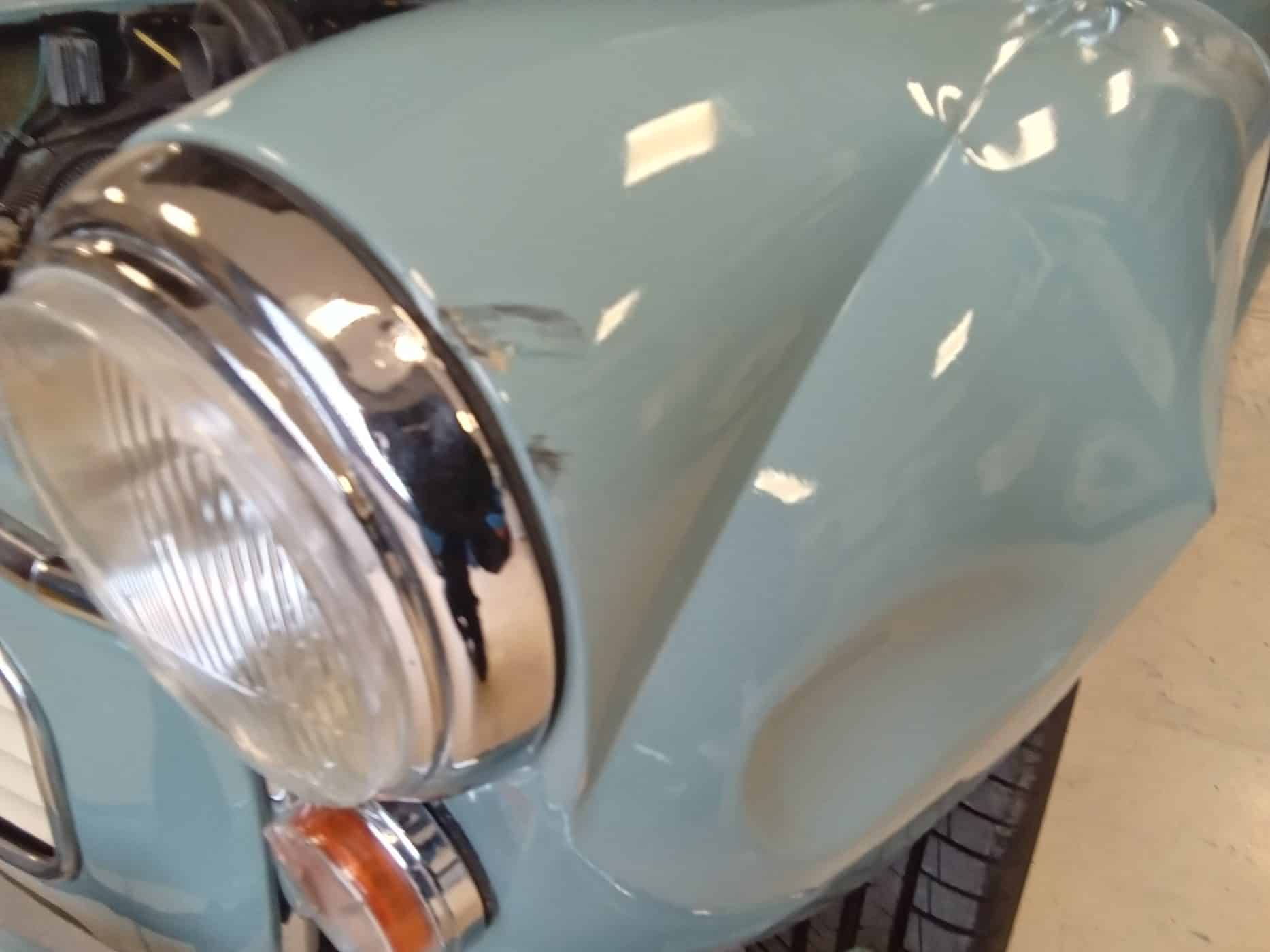 30082023 1960 Morris Minor repair with Mauro 3 1