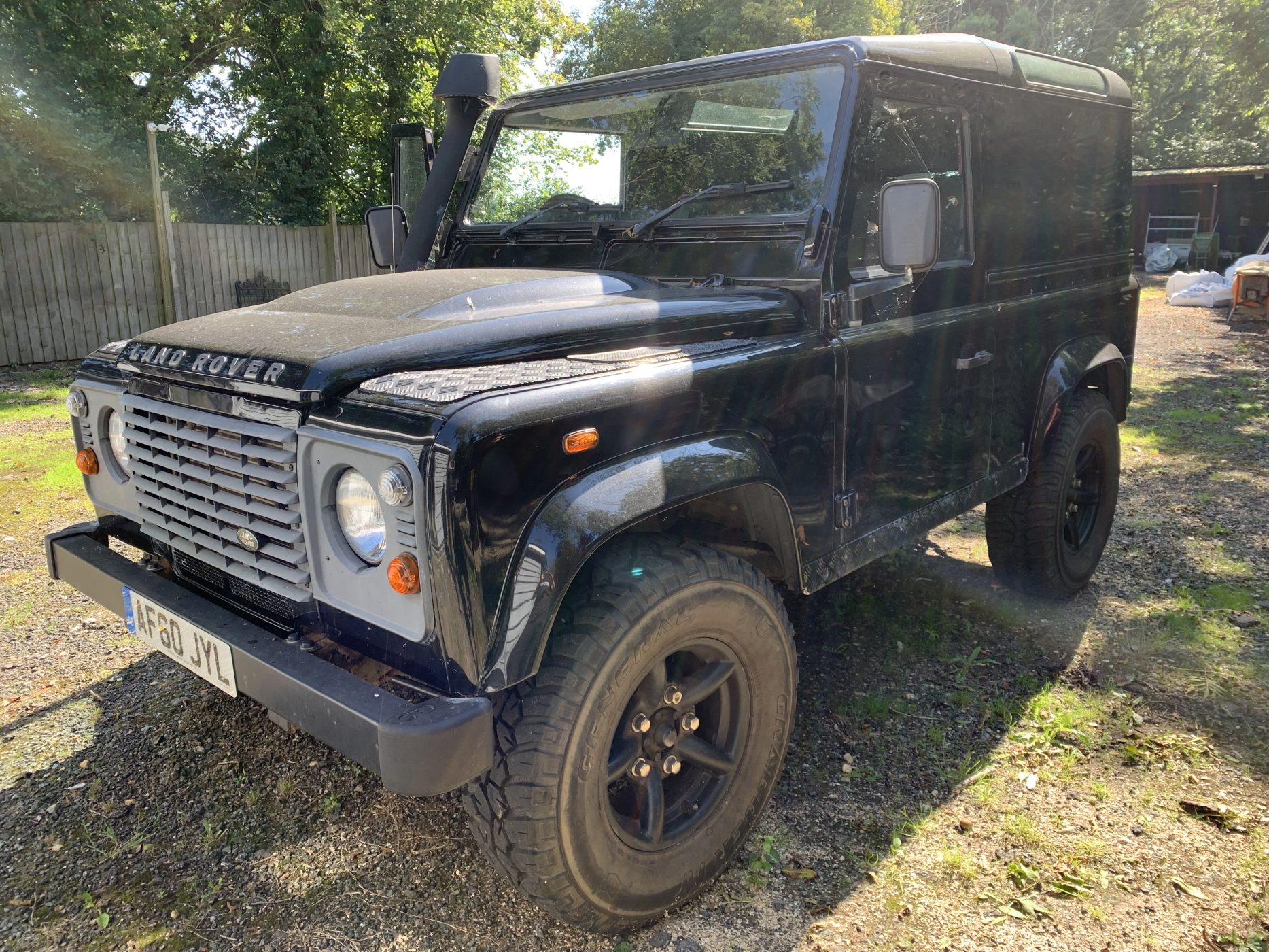 060923 Land Rover 90 2010 11