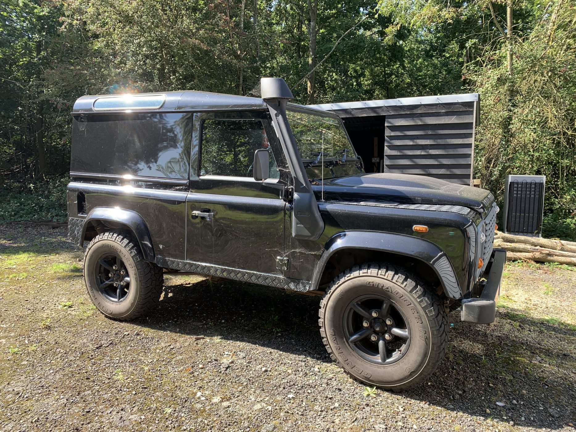 060923 Land Rover 90 2010 12