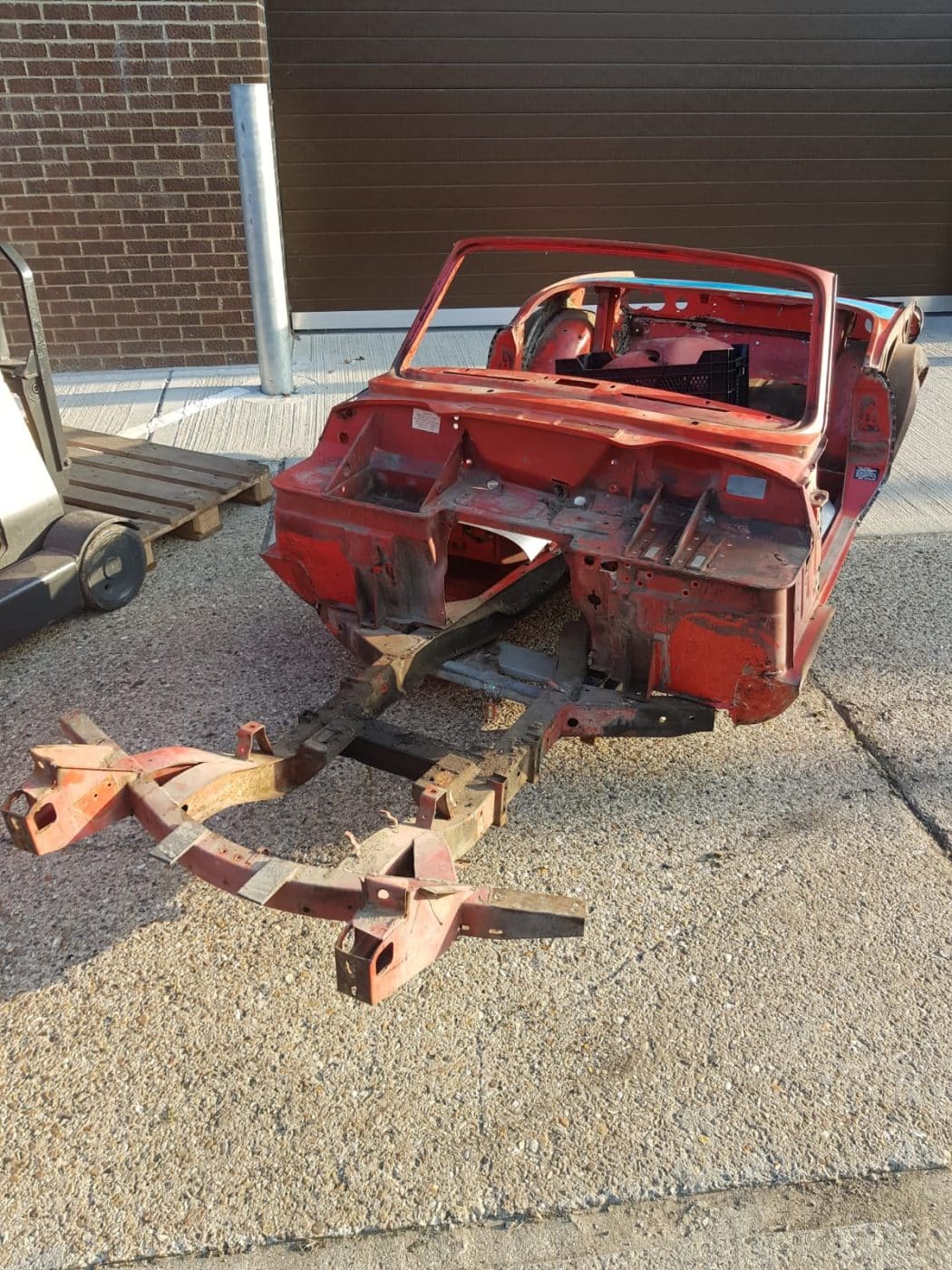 07092023 1976 Triumph Spitfire Strip dwon for sandblasting 4 1